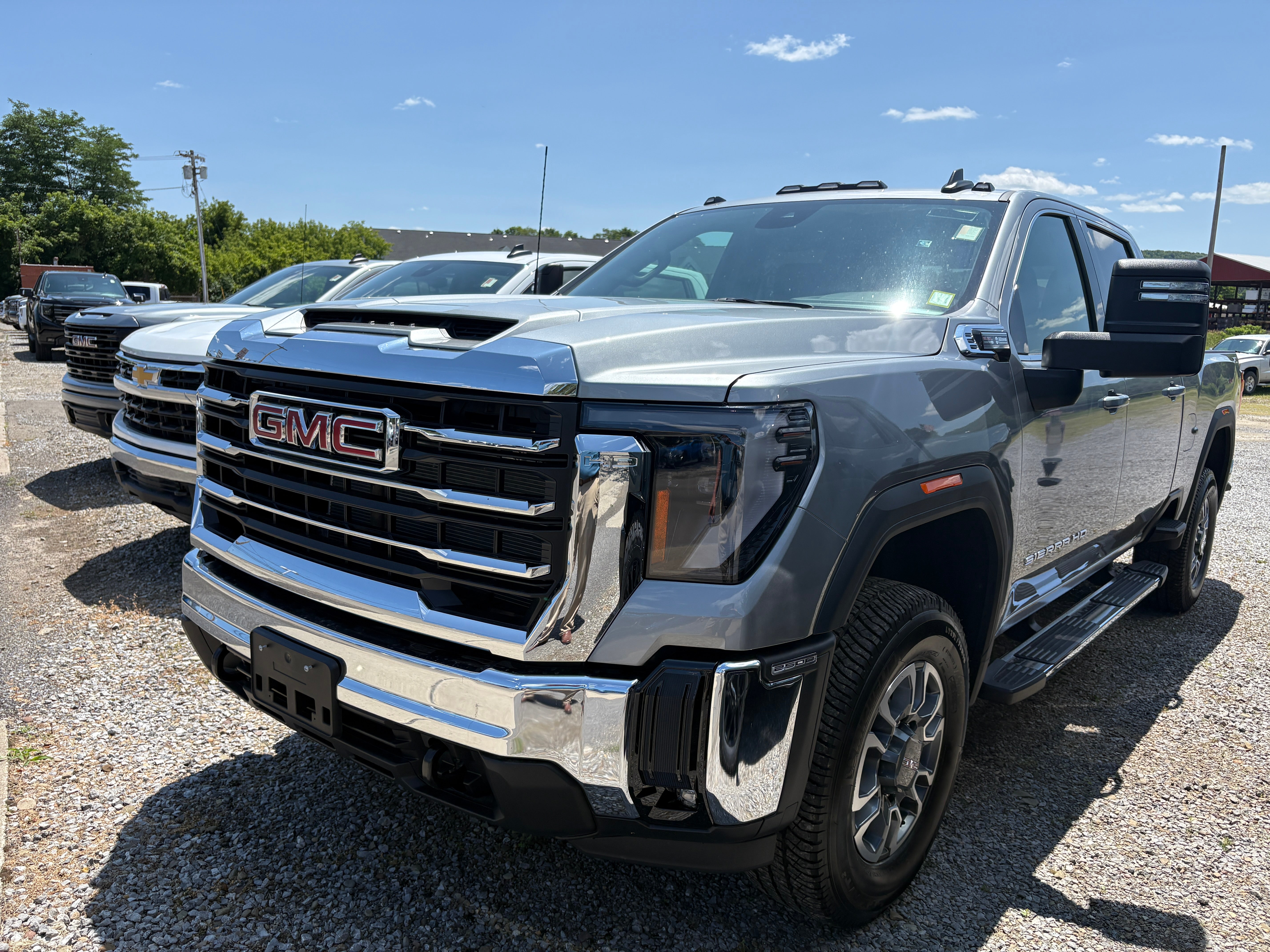 2026 GMC Sierra 2500 HD SLE