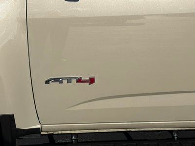 2022 GMC Canyon 4WD AT4 w/Cloth