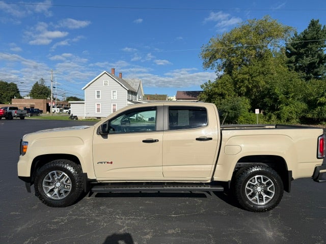 2022 GMC Canyon 4WD AT4 w/Cloth