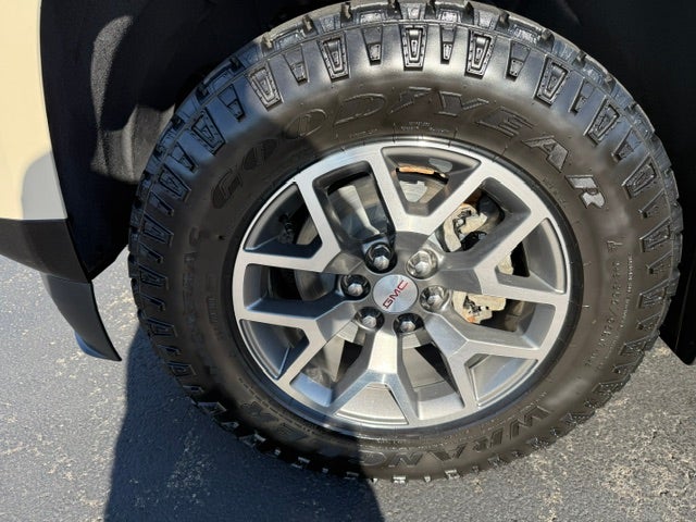 2022 GMC Canyon 4WD AT4 w/Cloth