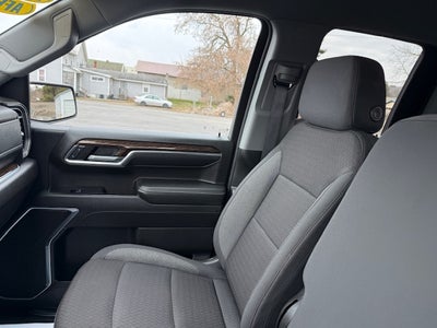 2024 GMC Sierra 1500 SLE