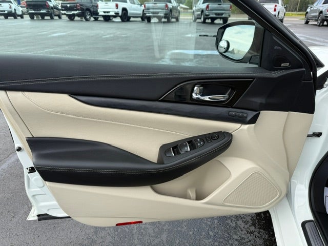 2022 Nissan Maxima Platinum