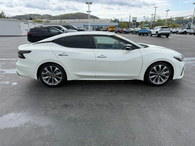 2022 Nissan Maxima Platinum