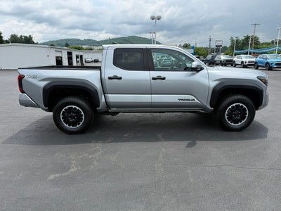 2024 Toyota Tacoma 4WD SR5