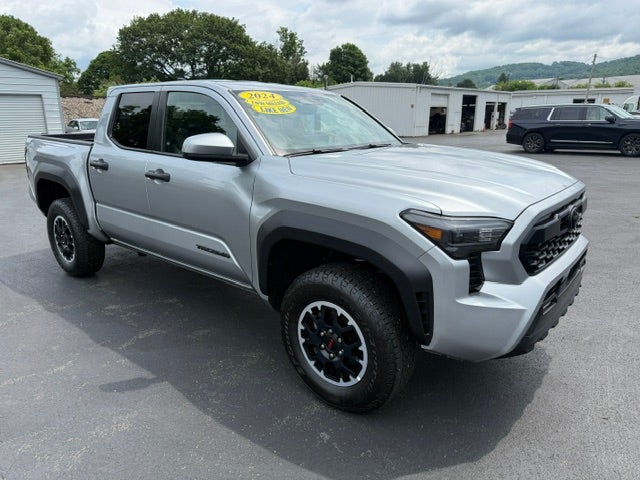 2024 Toyota Tacoma 4WD SR5