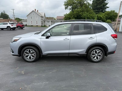 2024 Subaru Forester Premium
